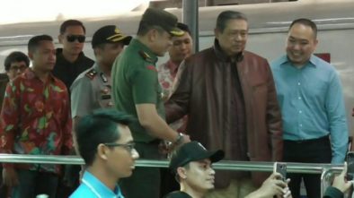 SBY bersama Keluarga Liburan di Tawangmangu dan Pertapaan Boncolono