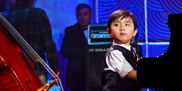 Evan Le Seorang Anak Umur 5 Tahun Yang Sangat Berbakat Main Piano