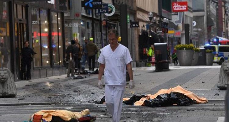4 Korban Tewas dan 15 Korban Luka Akibat Teror Truk di Stockholm