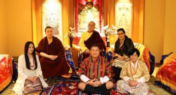 Biksu Ternama Tibet Pilih Menikah dan Lepaskan Kehidupan Biara