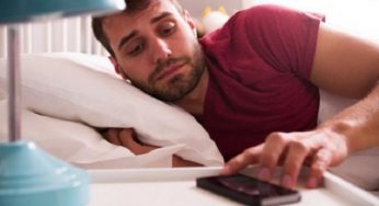 Kualitas Sperma Turun Hobi Main Gadget Sebelum Tidur