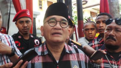 Ruhut Sitompul Siap Bantu Ridwan Kamil di Pilkada Jabar 2018
