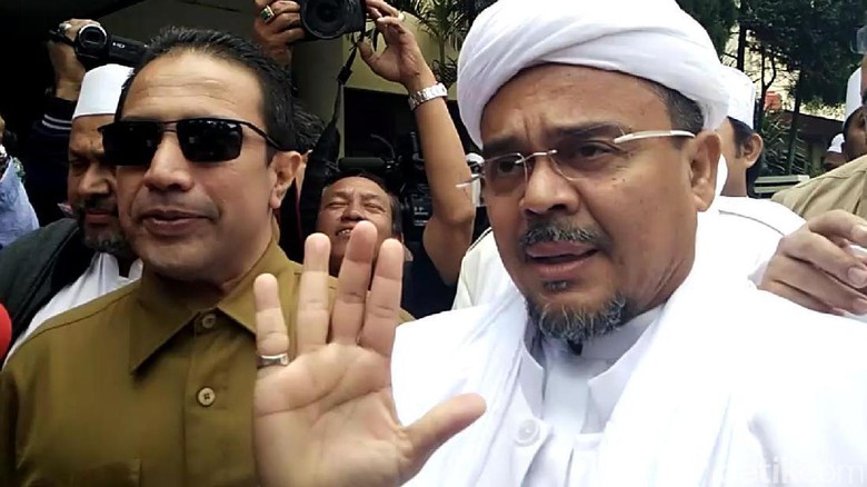 Rizieq Kembali ke Saudi, Pengacara Sebut ini Simbol Perlawanan dari Habib