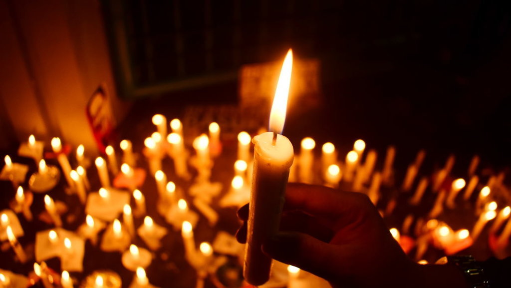 Aksi Lilin untuk Peringati Hari Lahir Pancasila di Monas