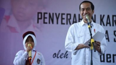 Siswa SD Bacakan Puisi agar Dapat Sepeda dari Jokowi