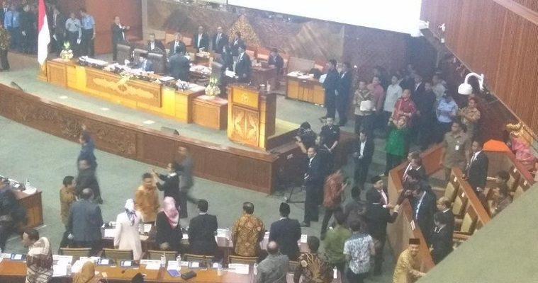 Akhirnya Novanto Sahkan UU Pemilu dengan Presidential Threshold 20%