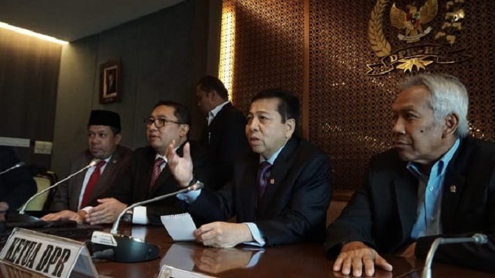 Jadi Tersangka, Novanto Sebagai Ketua DPR Tidak Mundur Merujuk UU MD3