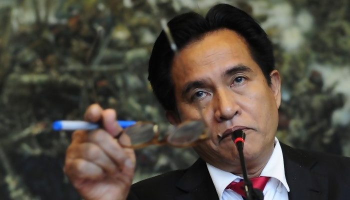 Yusril Ihza: Presiden Jokowi Terancam Diimpeachment Soal Utang Negara