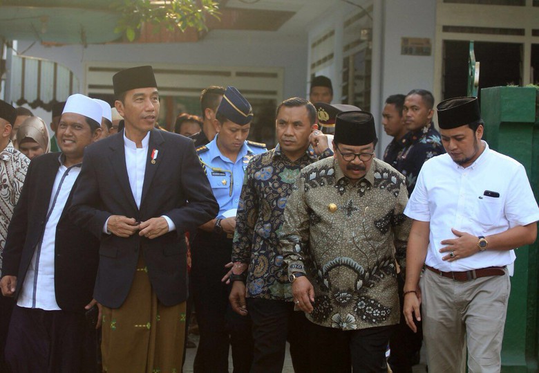 Jokowi Titip Ke Muhammadiyah Agar Tetap Jaga Keislamannya