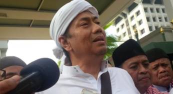 Kapitra Ampera, Minta Kasus Rizieq Disamakan dengan Kasus Ahok