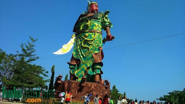 Polemik Kehebohan Netizen Terhadap Patung Dewa Kwan Kong (Guan Yu) di Tuban