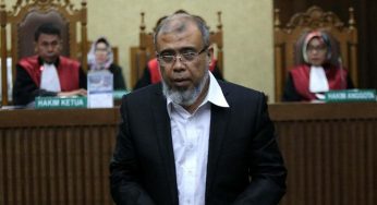Vonis 8 Tahun Bui untuk Patrialis yang Terbukti Terima Suap