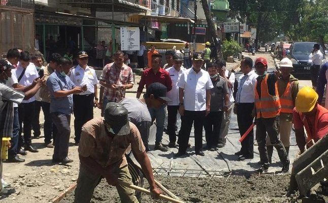 Inilah kenapa Setelah Dikritik Jokowi Jalan di Medan Baru Diperbaiki