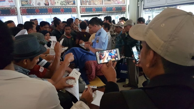 Penumpang Jengkel, Lion Air Delay Berjam-jam di Bandara Soekarno-Hatta
