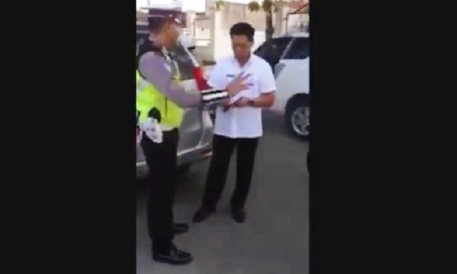 Viral PNS Ceramahi Polisi dan Bawa-bawa nama TNI Saat akan Ditilang