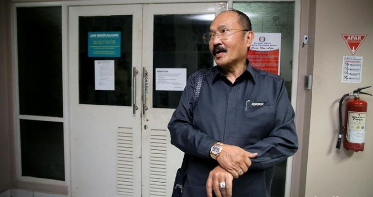 Fredrich Yunadi Temui Dokter RS Medika Permata Hijau dan KPK