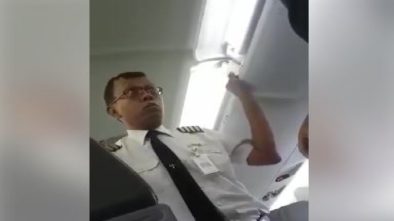 Garuda Indonesia Minta Maaf dan Berikan Sanksi Kepada Pilot Rasis