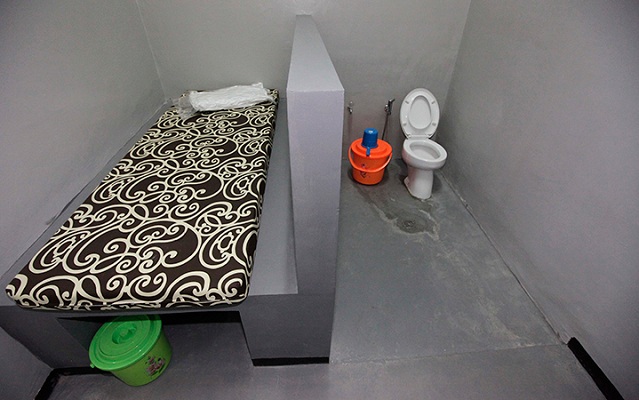 Jadi Tahanan, Novanto si Orang Sakti Tidur Bareng Kakus di Rutan KPK