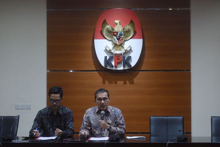KPK Duga Kasus Korupsi e-KTP Rugikan Negara Rp 2,3 Triliun, Fahri: KPK Ngawur!