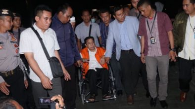 KPK Resmi Jebloskan Setya Novanto ke Rutan KPK dengan Mobil Tahanan KPK