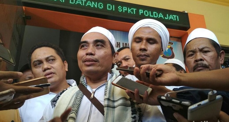 Megawati Dilaporkan Ke Polda Jatim Oleh Ulama di Madura