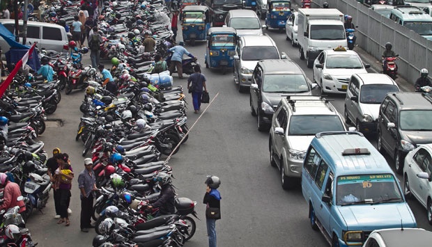 Kontrak Diputus Tidak Pakai TPE, Parkir di Jalan Jakarta Kembali Dikuasai Preman