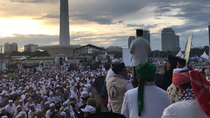 Pidato Alumni 212 Sindir Jokowi Terindikasi Alergi Terhadap Islam atau Islam Phobia