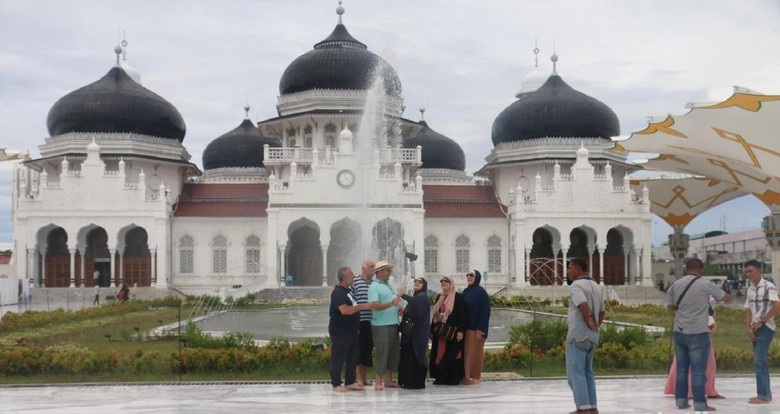 Polisi Syariah Aceh Pasang Baliho Larangan Merayakan Tahun Baru
