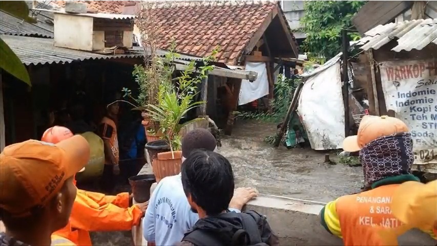 Setelah Dinamai Tanggul Baswedan, Warga Jati Padang Malah Kebanjiran Parah