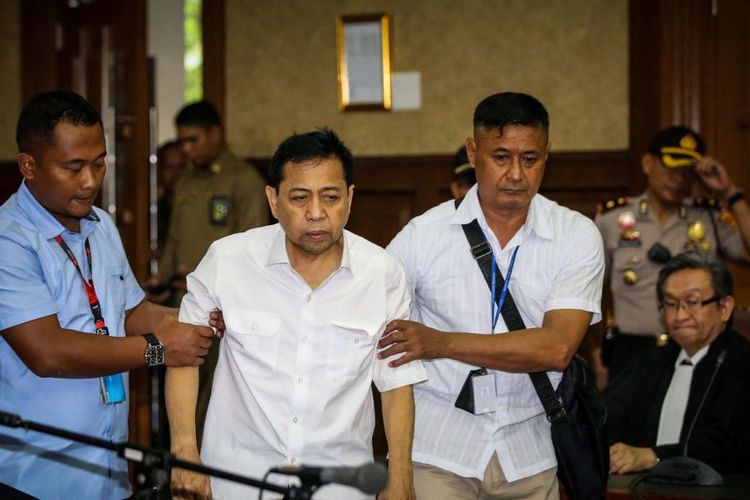 Setya Novanto Bikin Hakim Stress Sampai Nyerah, Dan Sidang Perdana Di Skor