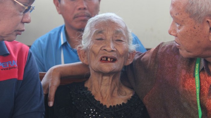 Heboh! Nenek 92 Tahun Dihukum 44 Hari Karena Tebang Pohon Durian