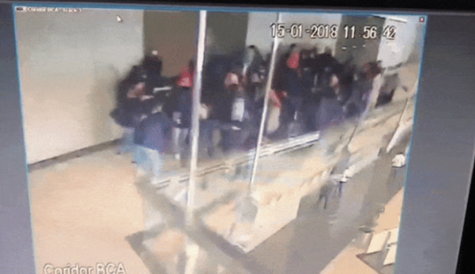Video Detik-detik Robohnya Balkon Gedung BEI yang Terekam CCTV