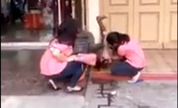 Viral Video Wanita Gangguan Jiwa Melahirkan di Pinggir Jalan Kota Medan