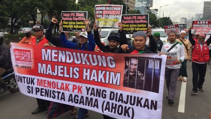 Jelang Sidang PK Ahok Para Pendemo Mulai Berdatangan