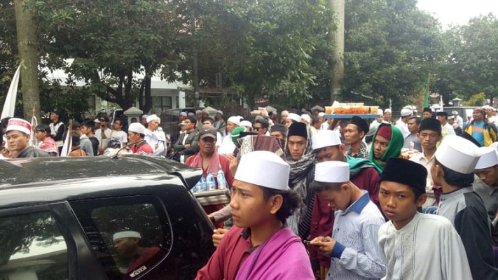 Tak Sudi Disebut Ormas Radikal, FPI Geruduk Kantor Kemenag Bogor