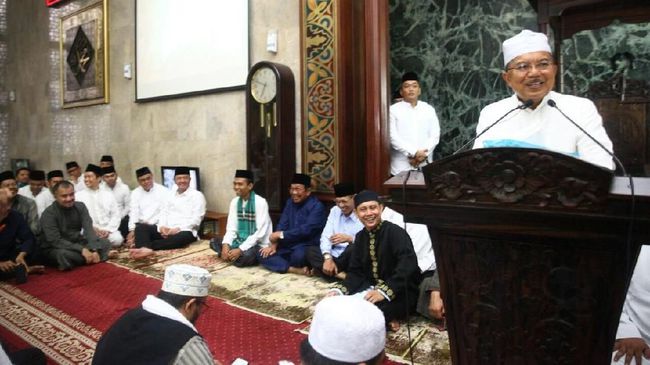 Wapres Jusuf Kalla: Tak Ada Larangan Ustaz Ceramah soal Politik di Masjid