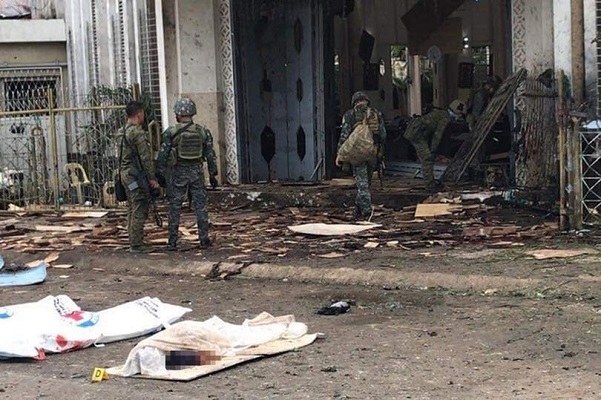 Gereja di Filipina Dihantam Bom, 17 Orang Tewas 42 Luka-luka