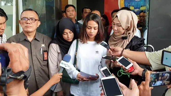 Polisi Ungkap Selain 45 Artis, Ada 100 Model di Jaringan Prostitusi Online