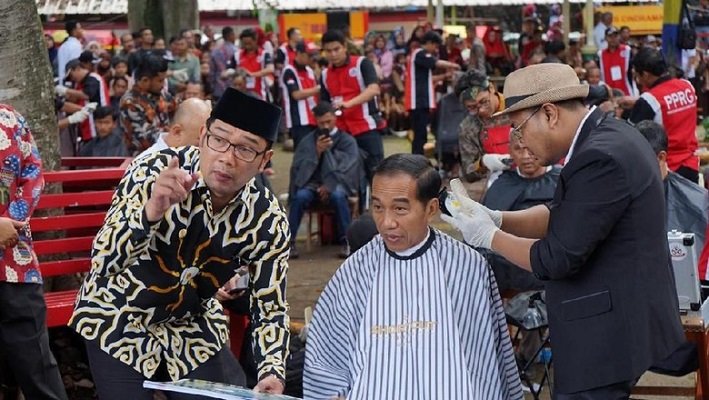 Tentang Herman, Tukang Cukur Rambut Jokowi di Garut yang Dinyinyir Lawan