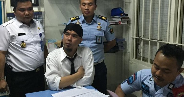 Ahmad Dhani Batal Dibawa dari Rutan Cipinang ke Surabaya