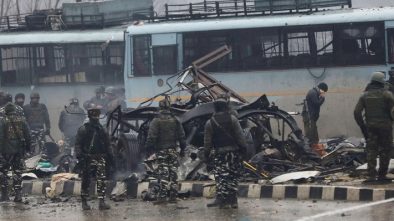 Korban Tewas Akibat Bom Mobil di India Mencapai 44 Orang