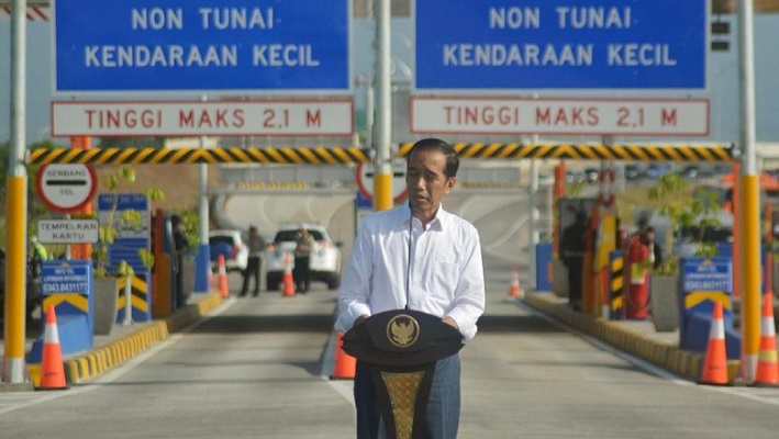 Soal Kritik Kami Tidak Makan Jalan Tol, Jokowi: Yang Suruh Siapa? Sakit Perut Nanti