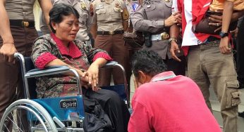 Sopir Truk Tabrak Lari Menangis dan Minta Maaf pada 2 Korbannya yang Cacat