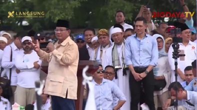 Saat Prabowo Peragakan Wajah Intel saat Kampanye di Solo