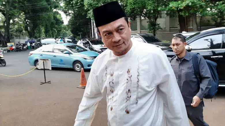 Bachtiar Nasir Mau Dijemput Paksa, Pengacara Sebut Masih di Arab Saudi, Kembalinya Belum Pasti