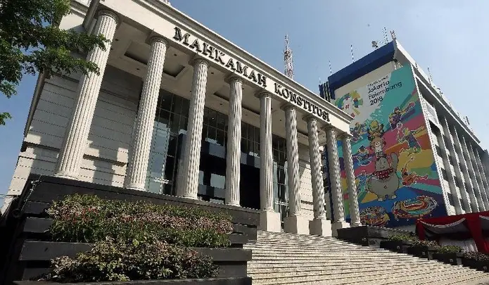 Eks Hakim MK Keberatan dengan Ucapan Tim Hukum Prabowo-Sandi Soal Rezim Korup