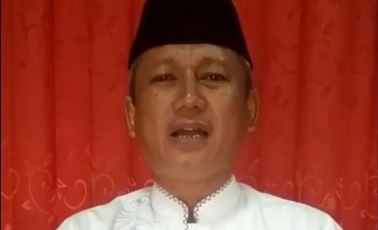 Iwan Pembuat Video Provokasi HUT PKI Seorang Ustadz dan Sudah Berhenti Jadi Dosen