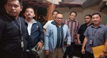Mustofa Nahrawardaya @AkunTofa Dijemput Penyidik Bareskrim di Rumahnya