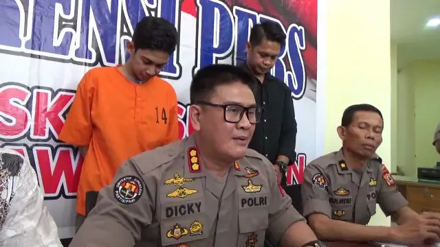 Serukan 'People Power', Guru Honorer Kemensos di Sulsel Ditangkap Polisi
