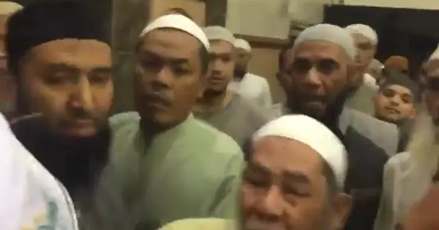 Warga NU Diusir Tarawih oleh Jamaah Cingkrang Wahabi di Pasuruan